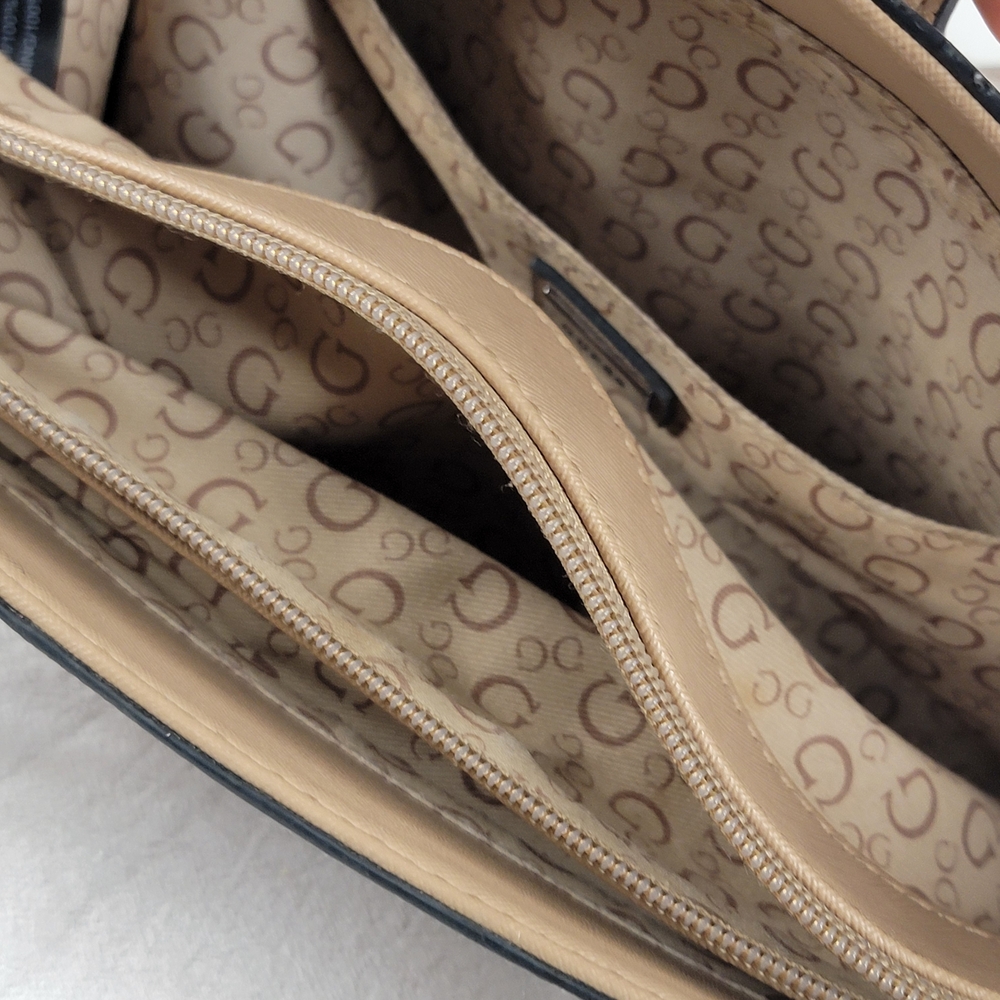 Guess Beige Tote Bag - Picture 9 of 15
